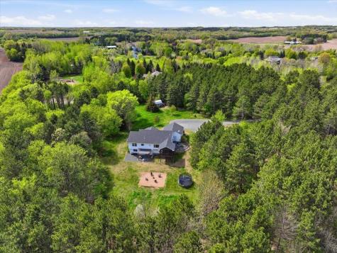 709 N Bay Road Somerset WI 54025