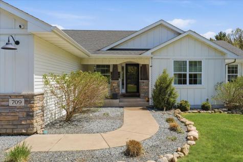 709 N Bay Road Somerset WI 54025