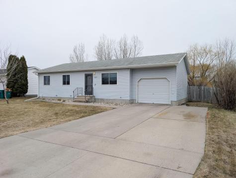 205 4th Street E Horace ND 58047