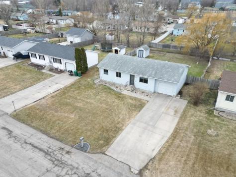 205 4th Street E Horace ND 58047