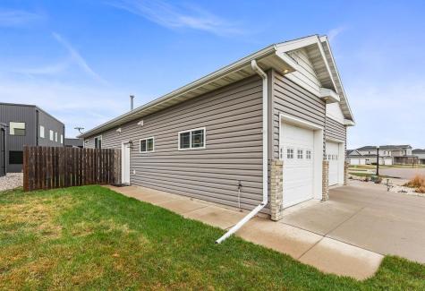 5103 44th Street S Fargo ND 58104