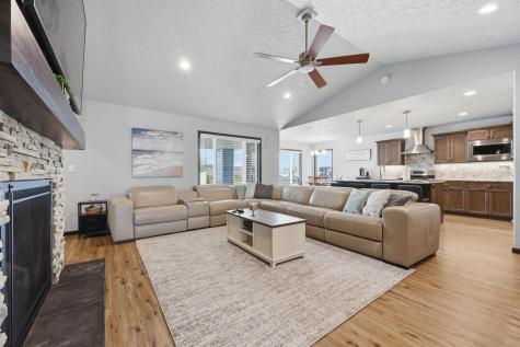 8853 Meadowlark Parkway Horace ND 58047