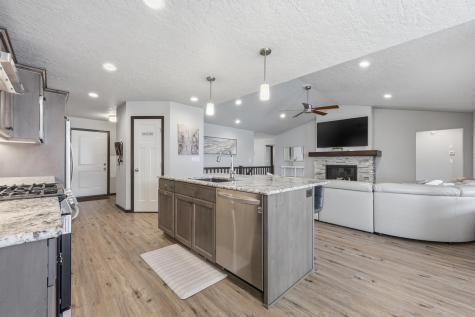 8853 Meadowlark Parkway Horace ND 58047