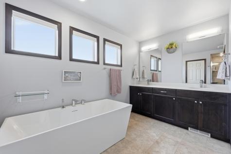 8853 Meadowlark Parkway Horace ND 58047