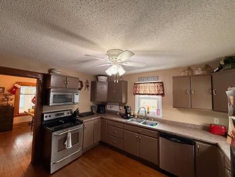 406 South Street E Caledonia MN 55921