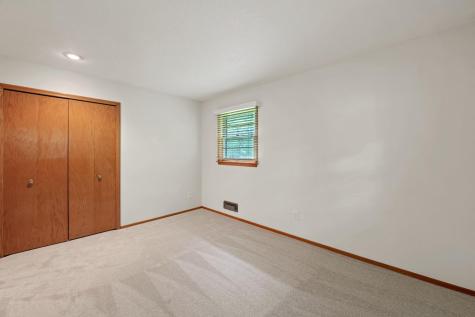 2924 Spring View Lane Mounds View MN 55112