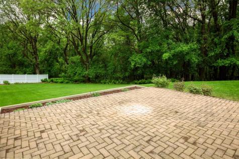 2924 Spring View Lane Mounds View MN 55112