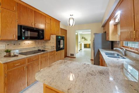 2924 Spring View Lane Mounds View MN 55112