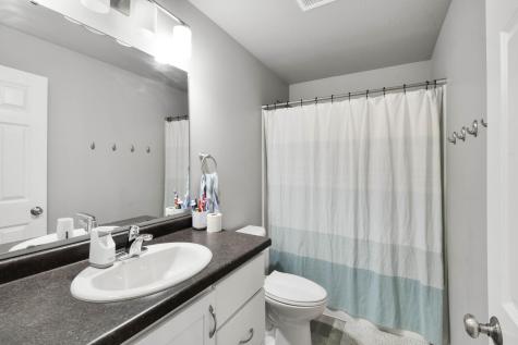 302 8th Street E Horace ND 58047