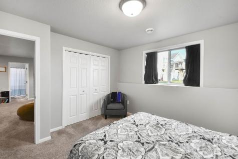 302 8th Street E Horace ND 58047