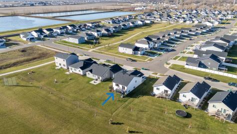 302 8th Street E Horace ND 58047