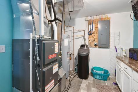 302 8th Street E Horace ND 58047