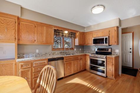 13475 Glenhurst Avenue Savage MN 55378