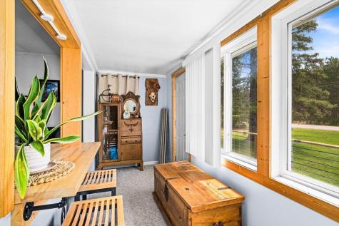 7 North Cloquet Road Esko MN 55733