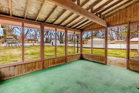 1479 Winthrop Street N Saint Paul MN 55119