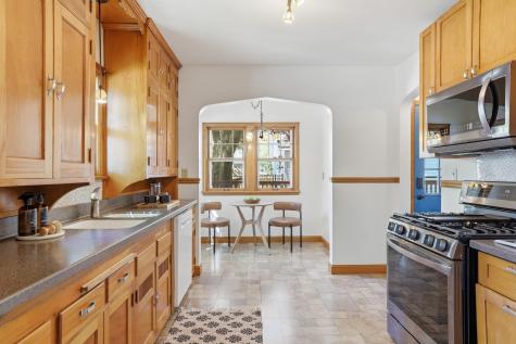 1457 Hoyt Avenue W Falcon Heights MN 55108