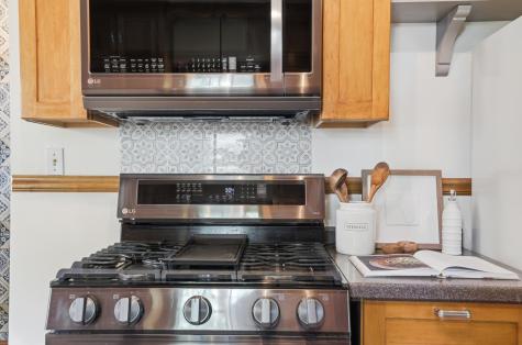 1457 Hoyt Avenue W Falcon Heights MN 55108