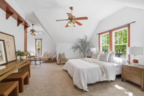 1457 Hoyt Avenue W Falcon Heights MN 55108