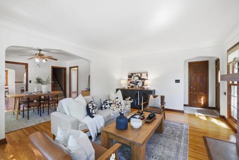 1457 Hoyt Avenue W Falcon Heights MN 55108