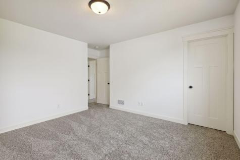 6534 157th Street Savage MN 55378
