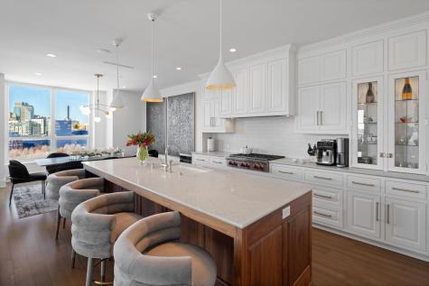 1111 W River Parkway Minneapolis MN 55415