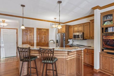 1776 Stieger Lake Lane Victoria MN 55386
