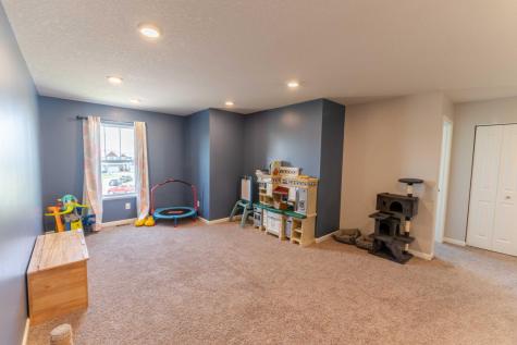 18817 Edison Court NW Elk River MN 55330