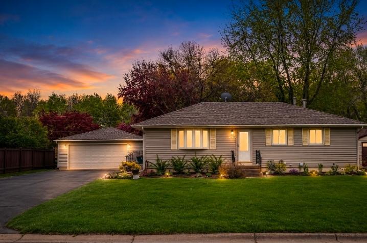 1524 121st Avenue NE Blaine MN 55449