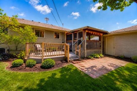 1524 121st Avenue NE Blaine MN 55449