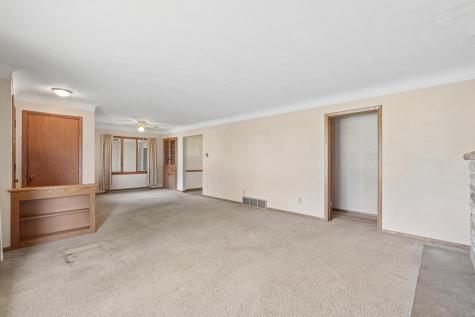 30625 Broadway Street Lindstrom MN 55045