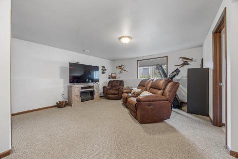 813 8th Avenue NE Dilworth MN 56529
