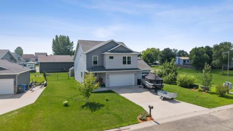 813 8th Avenue NE Dilworth MN 56529
