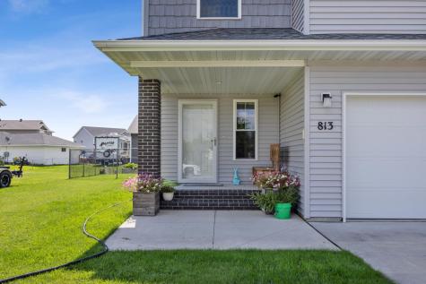 813 8th Avenue NE Dilworth MN 56529