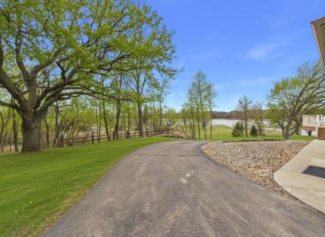 18559 Empire Trail Burtrum MN 56318