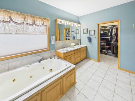 18559 Empire Trail Burtrum MN 56318