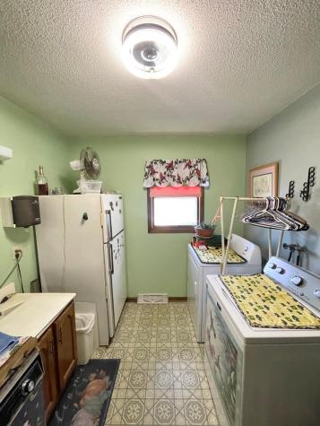 115 W Lincoln Street Springfield MN 56087
