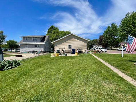 115 W Lincoln Street Springfield MN 56087