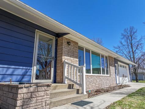 318 W Oak Street Parkers Prairie MN 56361