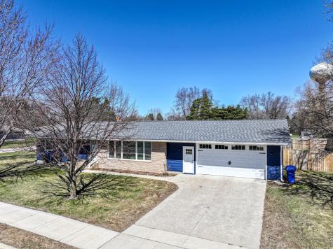 318 W Oak Street Parkers Prairie MN 56361