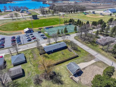 318 W Oak Street Parkers Prairie MN 56361