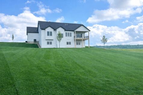 6352 Paint Road NW Byron MN 55920