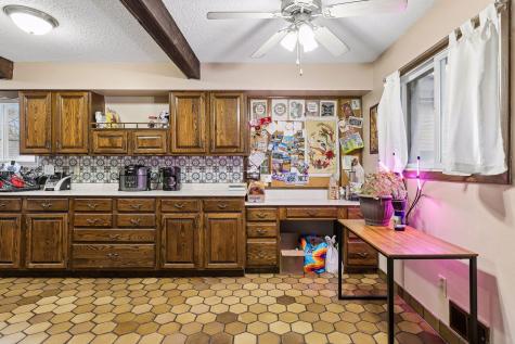 549 Asbury Street N Saint Paul MN 55104