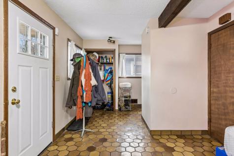 549 Asbury Street N Saint Paul MN 55104