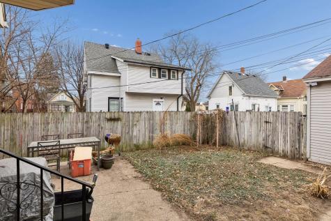 549 Asbury Street N Saint Paul MN 55104