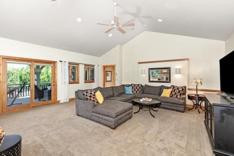 8800 Sunset Trail Chanhassen MN 55317