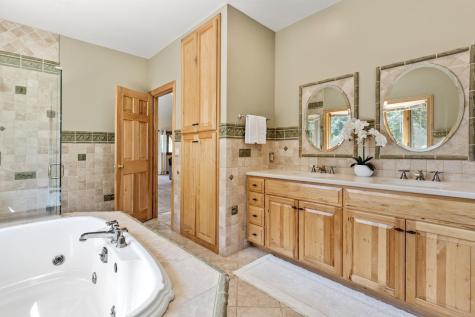 8800 Sunset Trail Chanhassen MN 55317