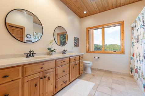 8800 Sunset Trail Chanhassen MN 55317