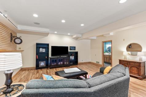 8800 Sunset Trail Chanhassen MN 55317