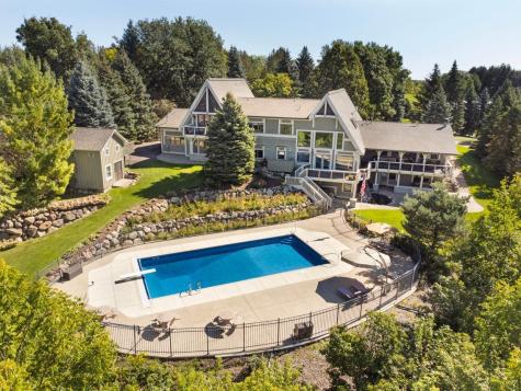 8800 Sunset Trail Chanhassen MN 55317