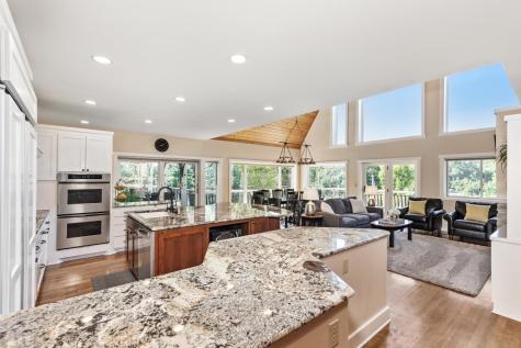 8800 Sunset Trail Chanhassen MN 55317